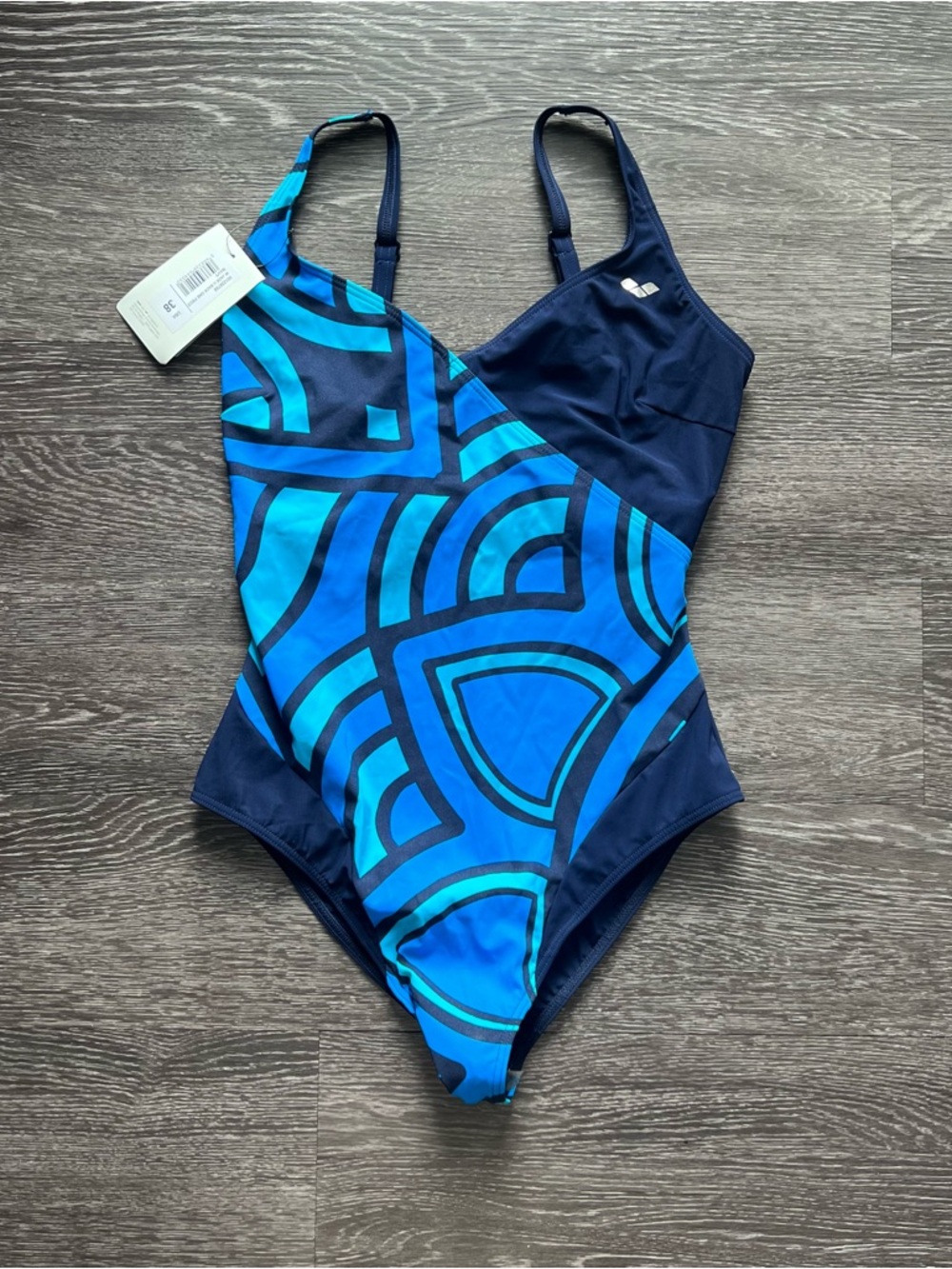 Arena Jade U-Back Bodylift One-Piece Swimsuit - Size 38 (US 12/L)